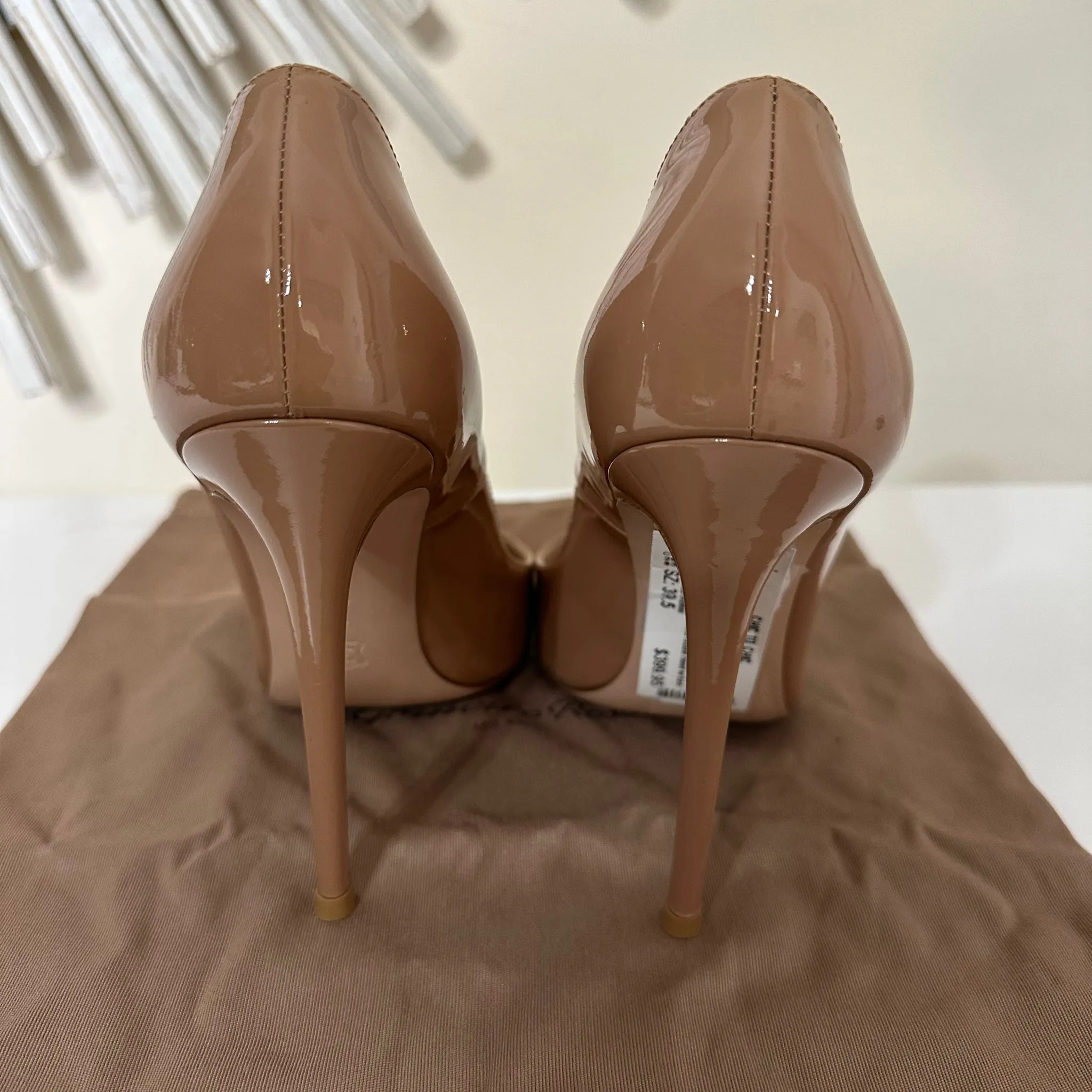 SIZE 39.5 Gianvito Rossi shoes