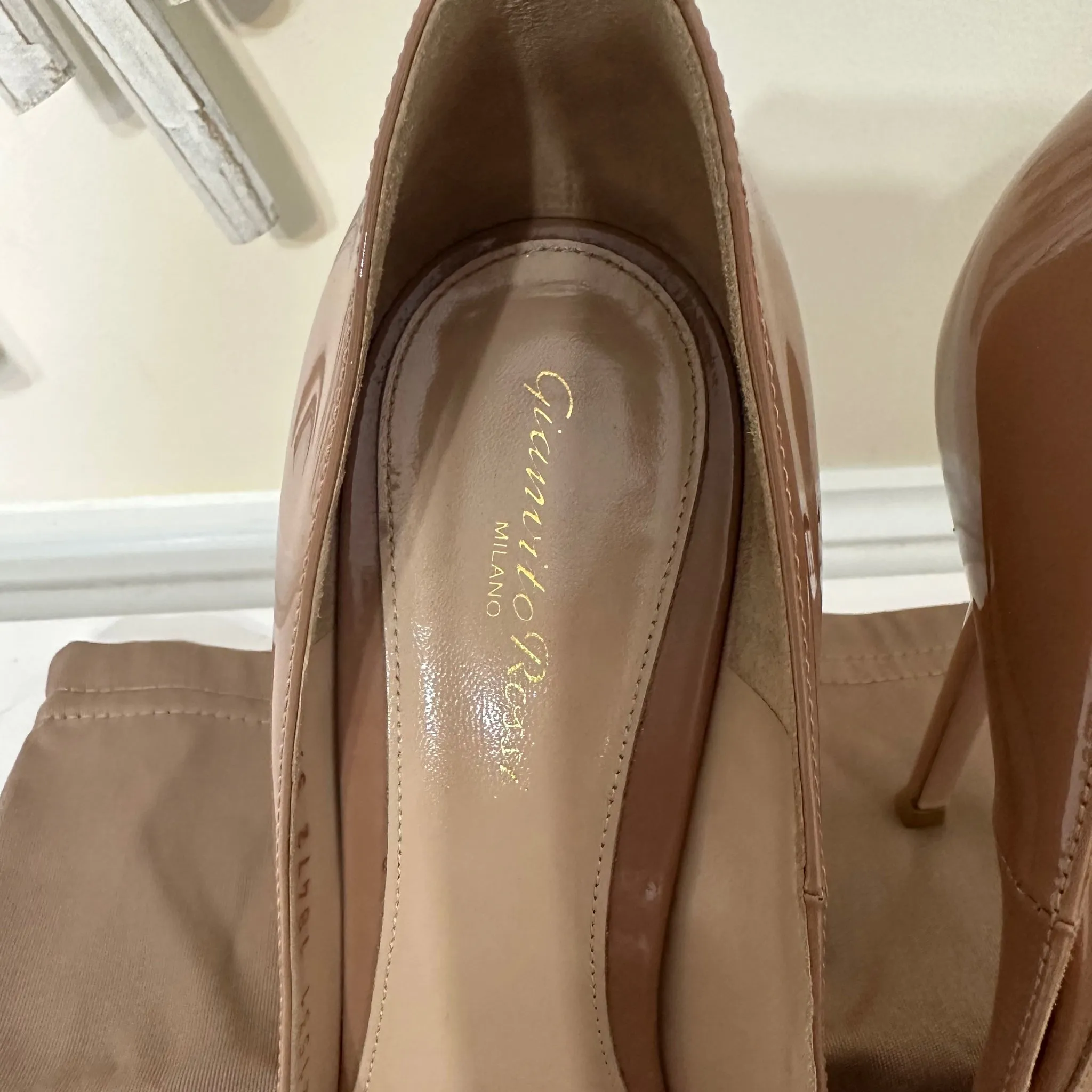 SIZE 39.5 Gianvito Rossi shoes